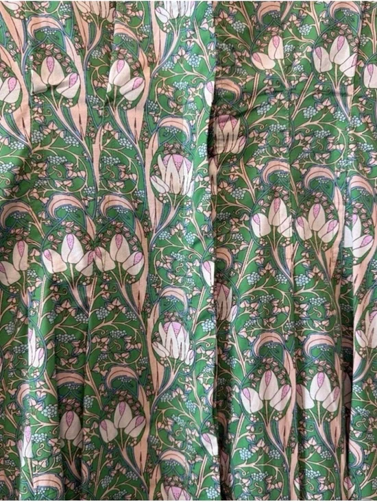 Avara Green Floral Midi pleated Dress with Collar - Picture 5 of 5